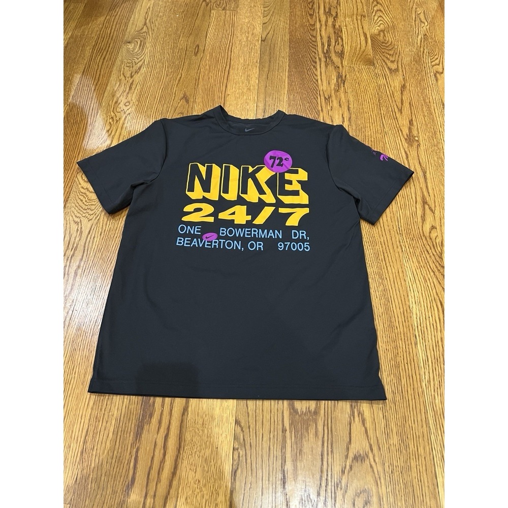 Nike Dri-FIT UV Hyverse‎ Short Sleeve T-Shirt Mens Medium